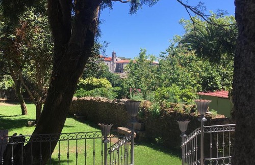 Santiago de Compostela Historic Centre House | Pensión O Xardin de Julia