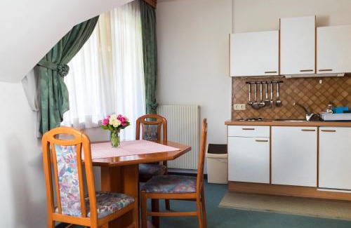 Bad Eisenkappel House | Pension Besser