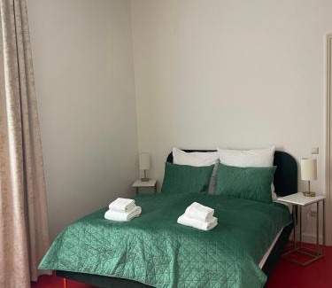 Osterburg Bed & Breakfast | Pension - Kavaliershaus Krumke