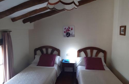 Cuevas de Canart House | Pension Las Cuevas de Cañart