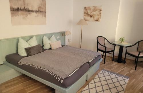 Lutzen House | Pension zum Amboss