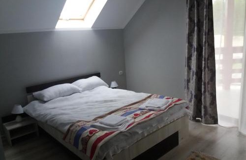 Hereclean Bed & Breakfast | Pensiunea agroturistica Primavara