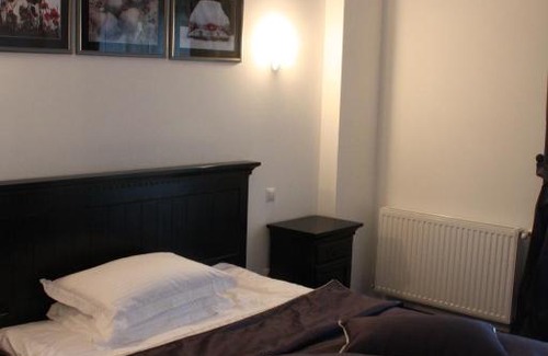 Iasi House | Pensiunea All Seasons