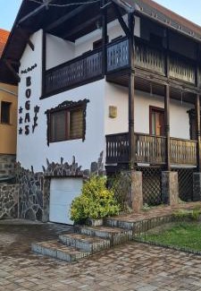 Praid Bed & Breakfast | Pensiunea Bogas