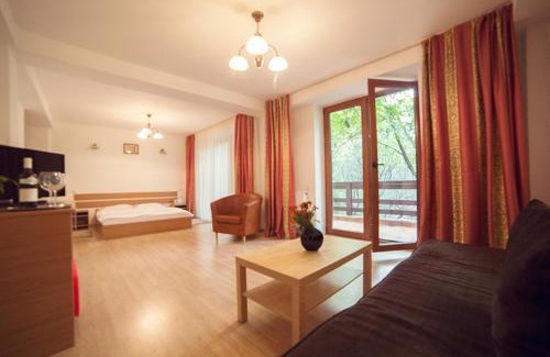 Comarnic House | Pensiunea Comarnic-Moisa