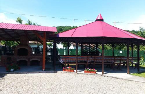 Vadu Crisului House | Pensiunea CORIMEN Vadu Crisului