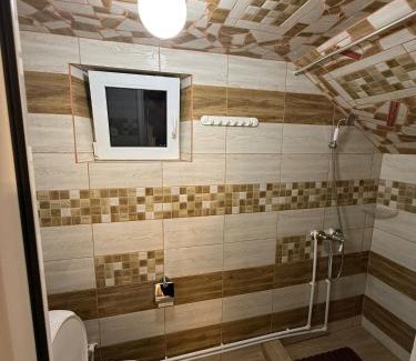 Frasin House | Pensiunea La Ovidiu