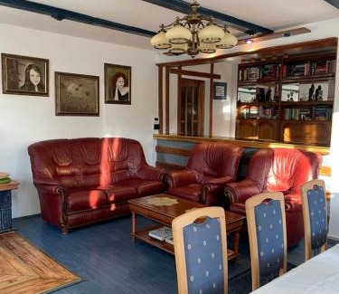 Saru Dornei Villa | Pensiunea La Plai - Oază de Relaxare