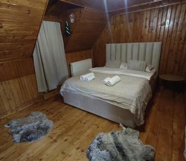 Breaza de Jos Villa | Pensiunea Mirela
