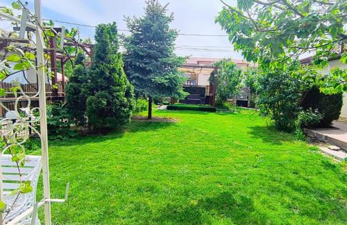 Douazeci si Trei August Hotel | Pensiunea Roșu Litoral