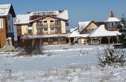 Cristian House | Pensiunea Valceaua Zanelor