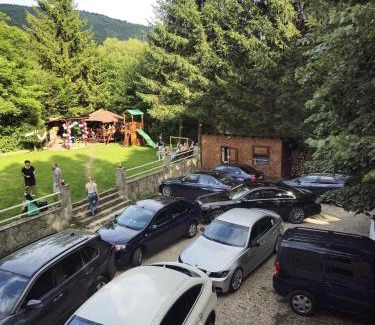 Maneciu Villa | Pensiunea Zece Brazi Cheia