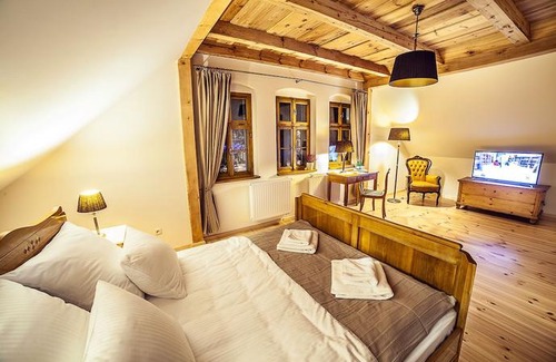 Bogatynia House | Pensjonat Dom Zegarmistrza