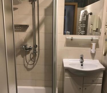 Zielona Gora House | Pensjonat Fitness & Spa Gregor