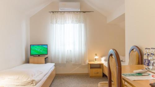 Polanczyk Bed & Breakfast | Pensjonat Na Górce - Widok Na Jezioro Solińskie i Góry