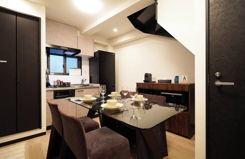 Hiroo Apartment | Penthouse 1-bedroom flat in Hiroo Shibuya