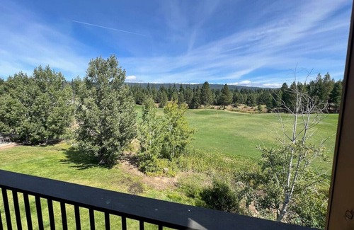Cle Elum Apartment | Penthouse 2 Bedrm Suncadia Condo