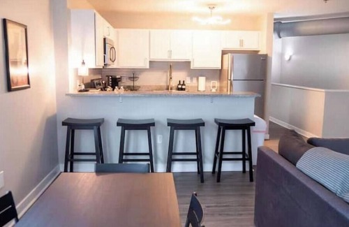 Wholesale District Apartment | Penthouse 2BR in Downtown Indy | Walk Everywhere