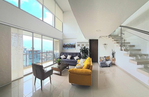 Ibague Apartment | Penthouse 3-bedroom apartment in pleasant Ibagué with AC, WiFi and terrace