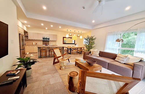 Ballena Condo | Penthouse Beachfront Condo-Safe-Sleeps 8