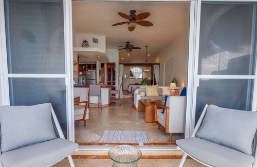 Akumal Condo | Penthouse Beachfront Condo with Pool & Panoramic Views