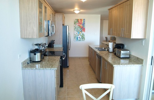 Sardinera Condo | PENTHOUSE CONDO | BEAUTIFUL | 3 BEDS | 3 BATHS | 2 LEVELS | MAGNIFICENT VIEWS