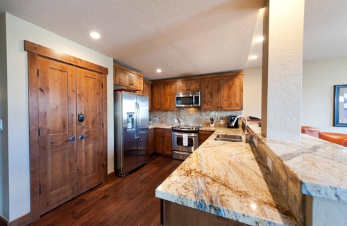 Purgatory Condo | Penthouse in Purgatory Lodge - Ski in/Out - Awesome Deck and Views