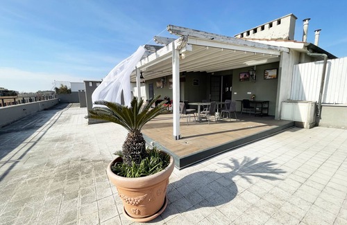 Salario Apartment | Penthouse in the center of Rome