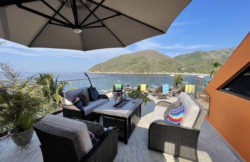 Yelapa House | Penthouse in Yelapa, Brand New and Luxurious Casa, Sleeps 8 very comfortably