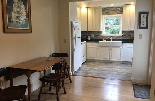 Rockland House | Penthouse master bedroom suite -ocean view- walking distance to downtown, beach
