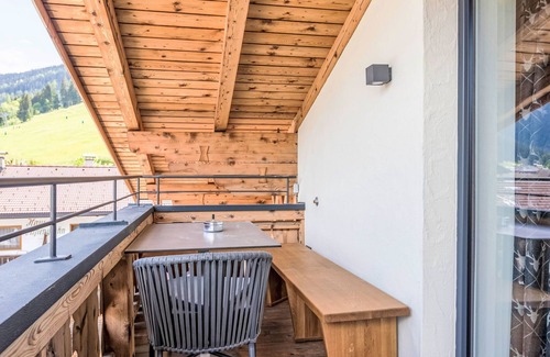 Lermoos Apartment | Penthouse mit 2 Schlafzimmer by Interhome