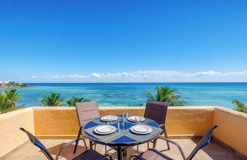 Akumal Condo | Penthouse perfection! Spectacular view of the ocean, perfect for a couple!