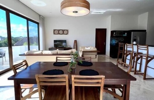 Francisco Uh May Apartment | Penthouse - Private - Pool & Heated Jacuzzi & Rooftop A3022B