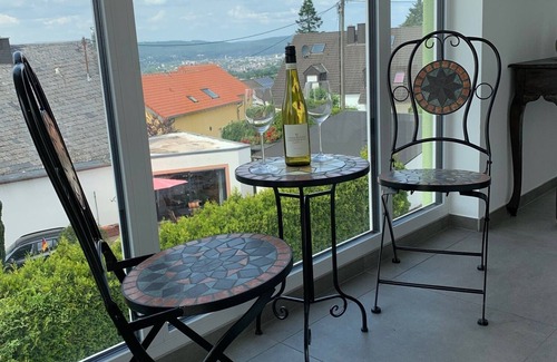 Feyen-Weismark Apartment | Penthouse Trier mit Großer Dachterrasse und Aussicht Über Trier