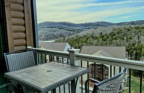 Indian Point Condo | Penthouse w/Lake View & private deck- next to SDC