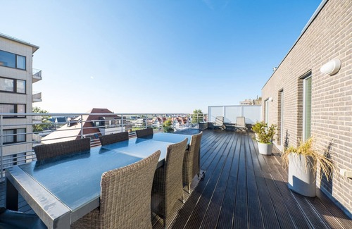 Middelkerke Apartment | Penthouse with 2 spacious terraces
