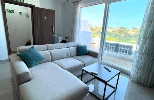 Marsaxlokk Apartment | Penthouse with an Amazing View