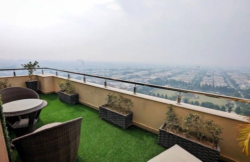 Lahore Apartment | Penthouse with Lahore city view