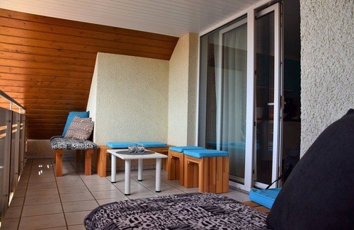 Kulsheim Apartment | Penthouse with loggia (170 sqm) with 4 bedrooms and 2 bathrooms