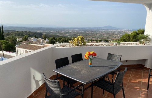 Peniscola Apartment | Penthouse with pool, sea view, sleeps 6