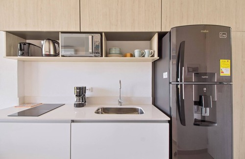 Santa Marta Apartment | Penthouse with Private Jacuzzi, Stunning Beach & Mountain Views – 2 min to Beach