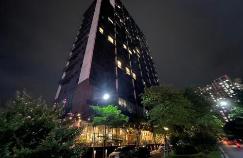Tay Ho Apartment | Pentstudio Westlake