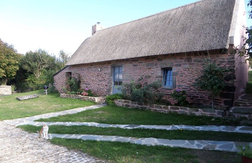 Treogat Cottage | Penty, thatched cottage 2.5 km from the sea