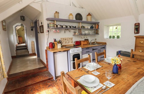 Llangeler Cottage | PENYRALLT FACH COTTAGE, character holiday cottage in Llandysul