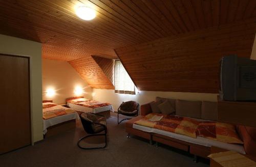 Banska Bystrica District House | Penzión Čachovo