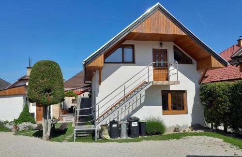 Krasnohorska Dlha Luka Apartment | Penzión Anika