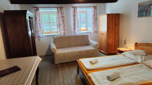 Sturovo House | Penzión Tóth