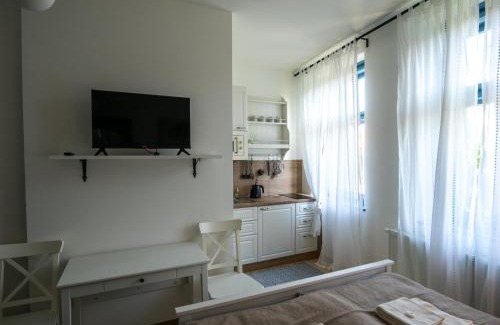 Smolenice House | Penzión Záruby