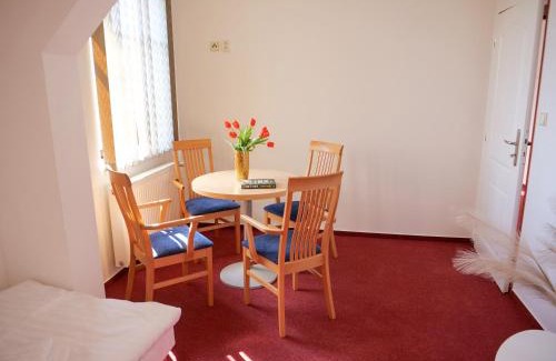 Cista u Horek House | Penzion a restaurace U Červinků