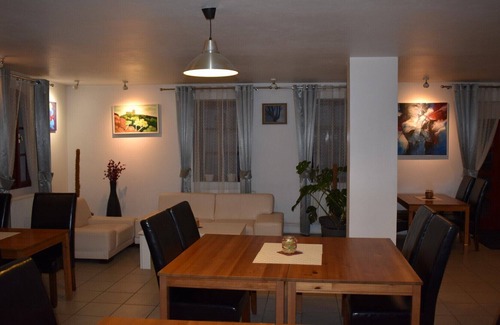 Stary Plzenec House | Penzion Na Jízdarne Starý Plzenec- Plzen - Room 5